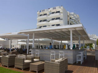 Silver Sands Hotel