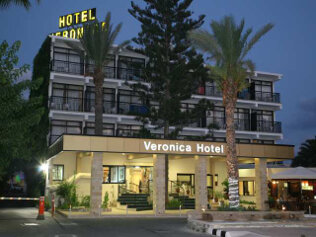 Veronica Hotel