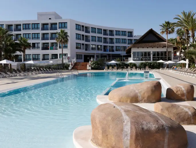Marvell Club Hotel & Apartments