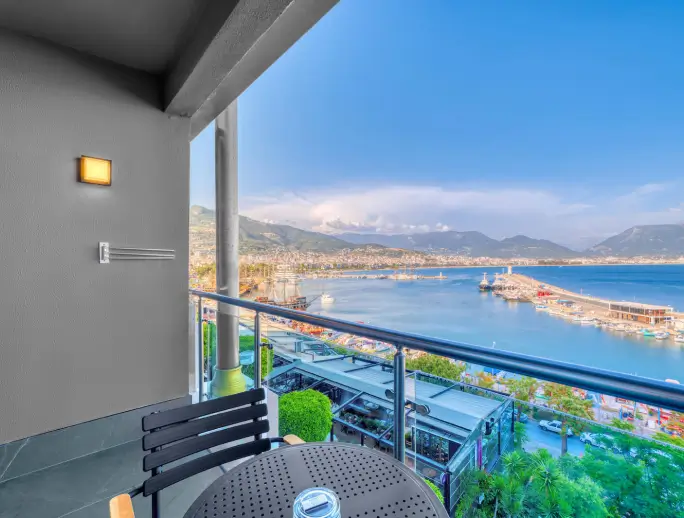 Numa Port Hotel