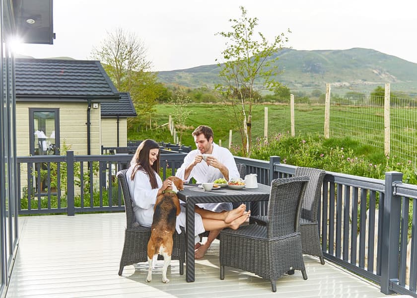 Keswick Reach Lodge Retreat