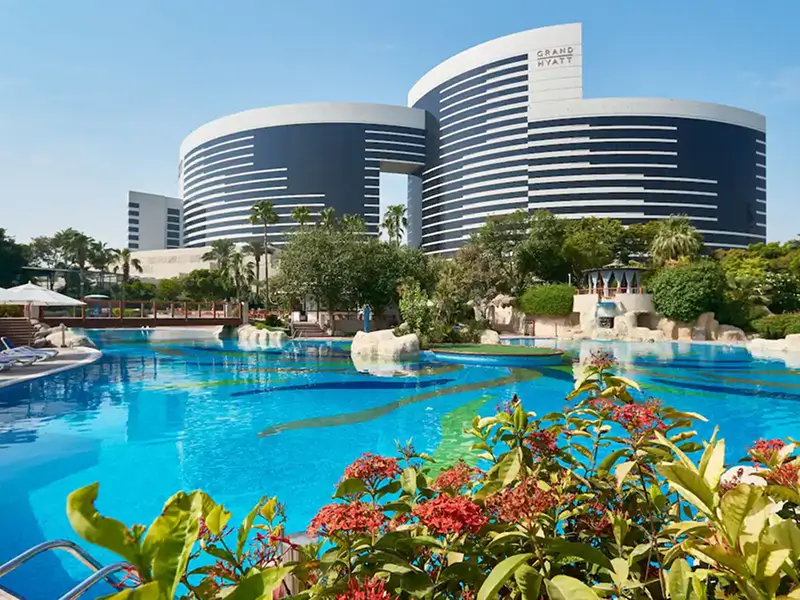 Grand Hyatt Hotel Pool