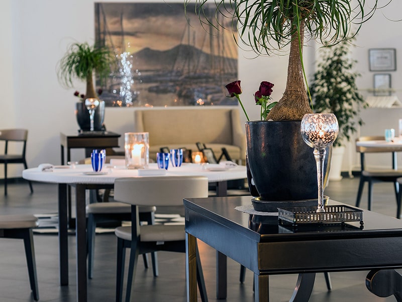 Food, Drink & Entertainment