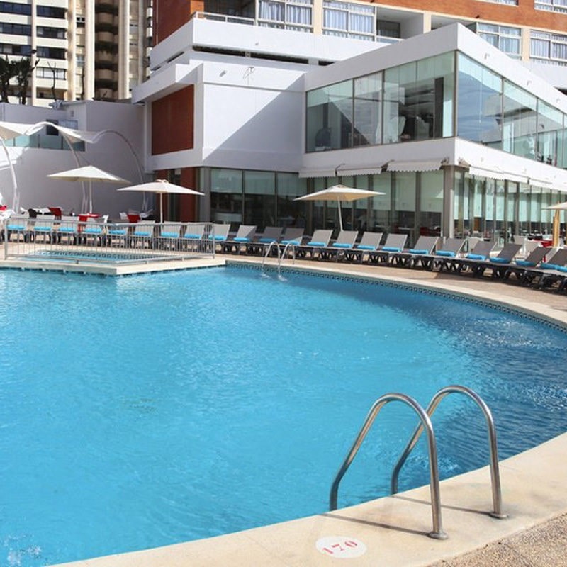 Flamingo Beach Resort - Hays Travel