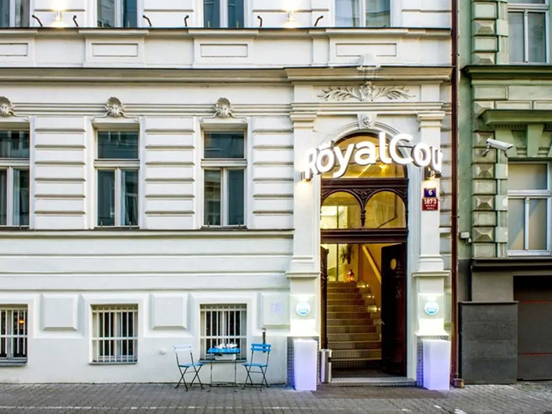 Royal Court Hotel