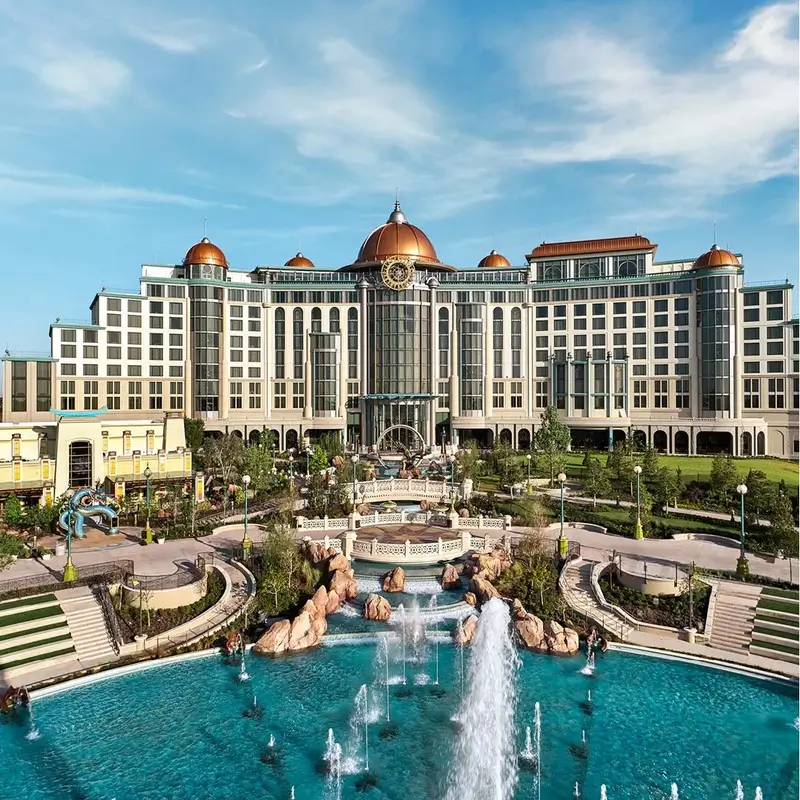 Universal Helios Grand Hotel