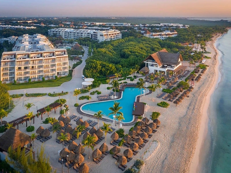 Ocean Riviera Paradise