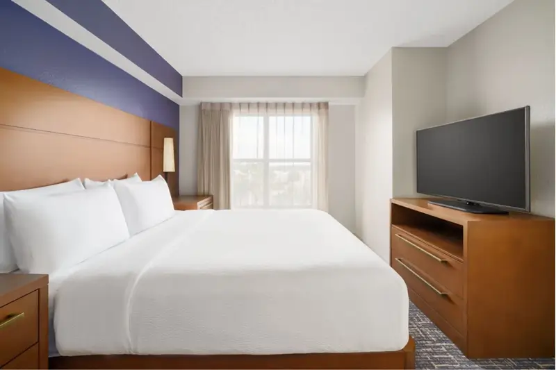 Paradise Park Room