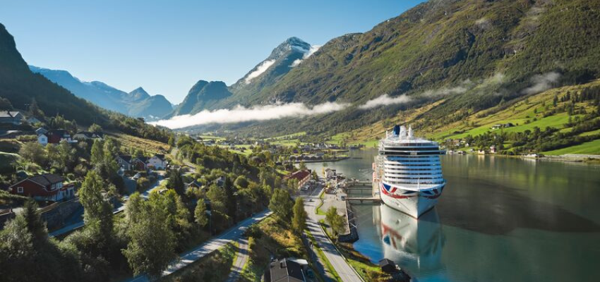 Dame Irene Hays, Godmother to P&O Cruises Iona