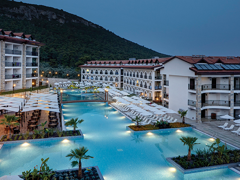 Ramada Resort By Wyndham Akbuk