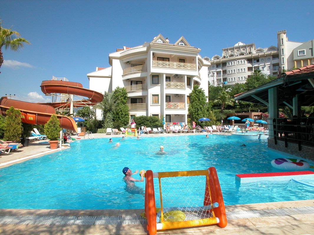 Club Cettia Apartments