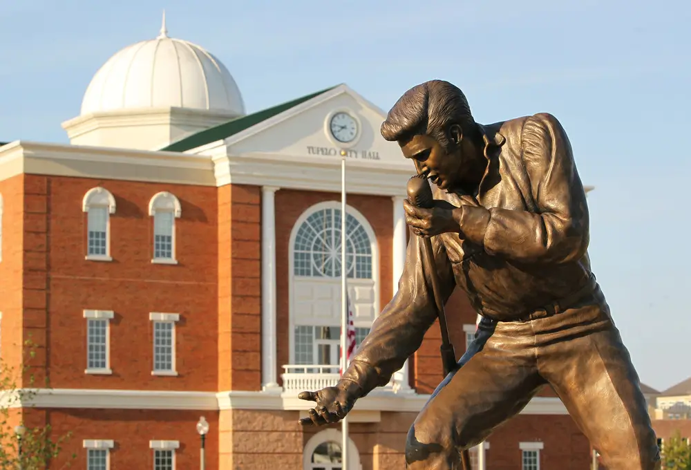 Tupelo & Elvis Museum