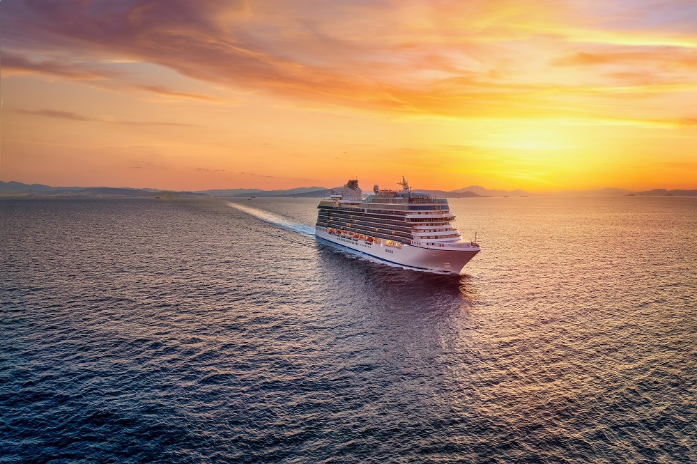 CRUISE WITH HAYS CRUISE